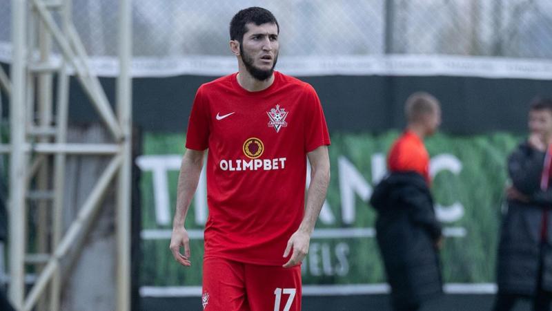 Идрис Умаев приехал в «Каспий»: стороны договорились о контракте