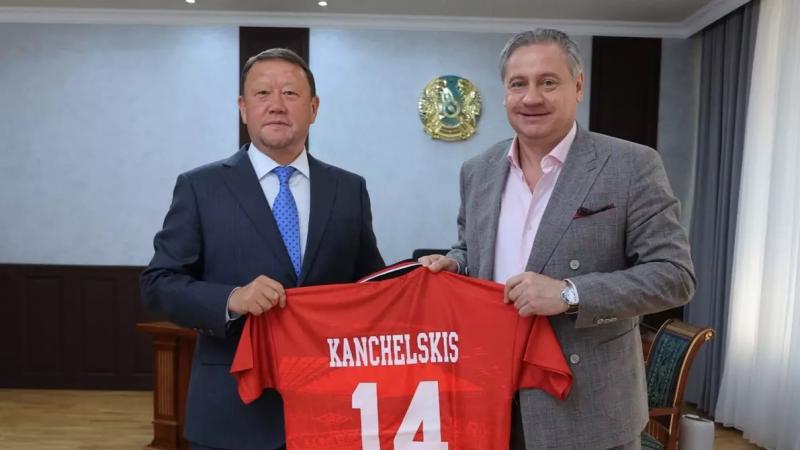 Андрей Канчельскис — о казахстанском футболе: знаю людей, которые курируют по 5-6 команд