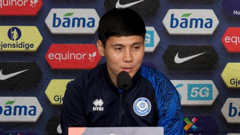 Исламхан футболдан кетудің неліктен қиын екенін түсіндірді: көбісі ол жақтағы атмосфераны сағынады