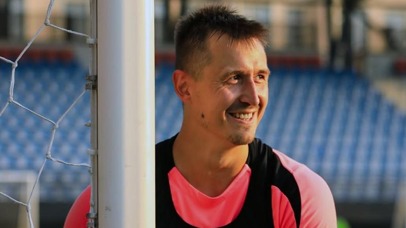 Клуб Покатилова может оставить «Карабах» без титулов: эксперт разобрал сенсацию сезона