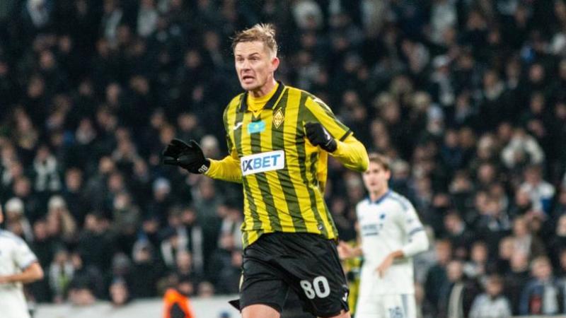 «Қайрат» қорғаушысы – «Арсеналмен» болған матч жайлы: лайықты түрде ойнадық