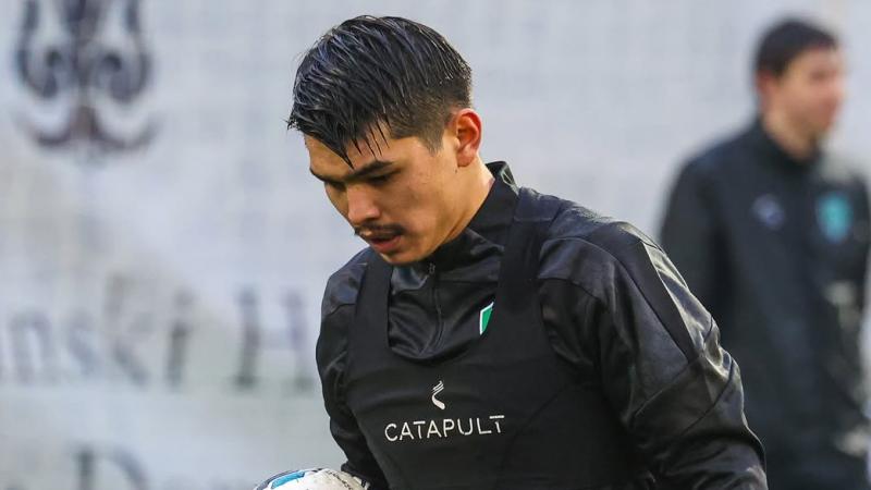 «Жеңістің» экс-ойыншысы – Кенжебектің «Ахматқа» ауысуы жайлы: оны Еуропа күтіп тұр