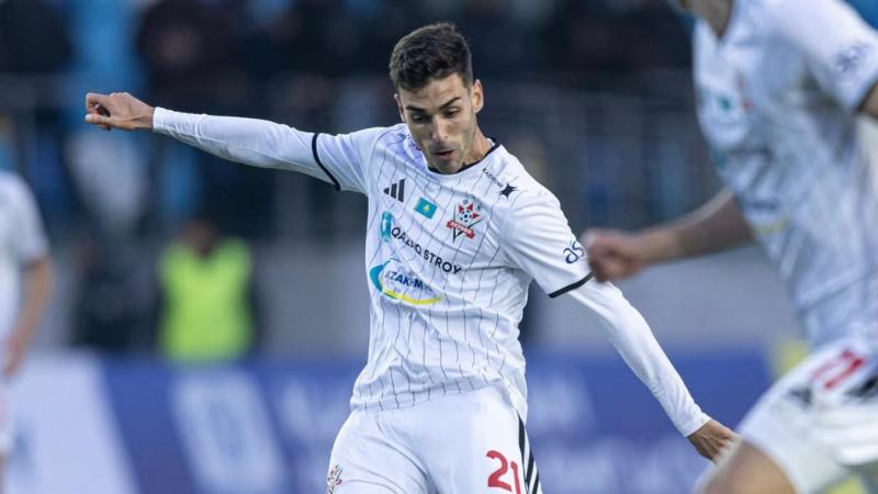 Миллионы тенге в месяц: известна зарплата испанского футболиста в «Актобе»