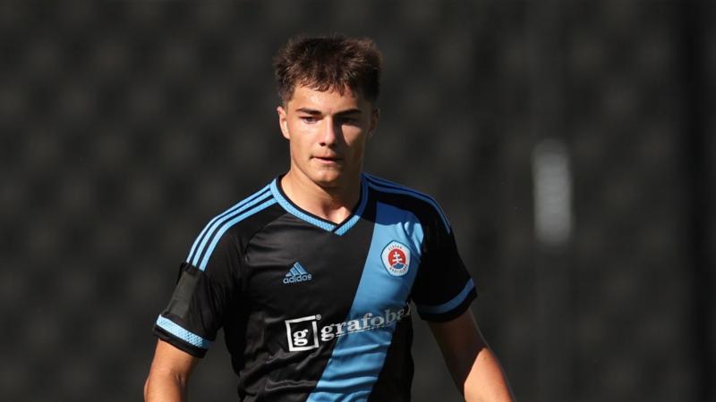 «Кайрат» может подписать игрока сборной Словакии