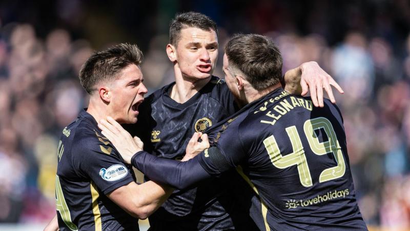 «Бүкіл команданың ойыны жаман болды»: The Scottish Sun тілшісі Чесноковтың ойыны мен «Хартстың» чемпиондыққа мүмкіндігі туралы