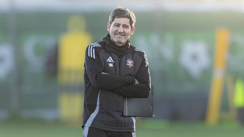 «Ақтөбенің» экс-бапкері – Костовтың кетуі туралы: қарсыластар отқа май құйып жатыр