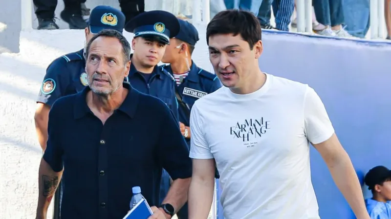 Главный тренер сборной Казахстана Ван 'т Схип посетит матч «Кайрат»—«Тобол»